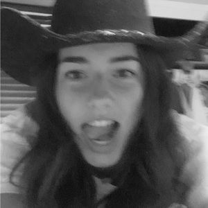 Meet your Posher, Hope